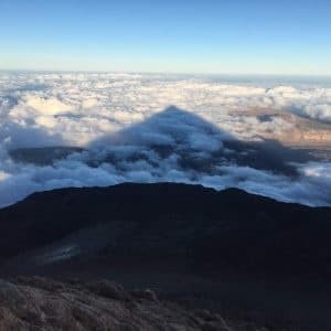 Ascenso al Pico del Teide: Una Aventura Inolvidable con Guía Local y Permisos Oficiales