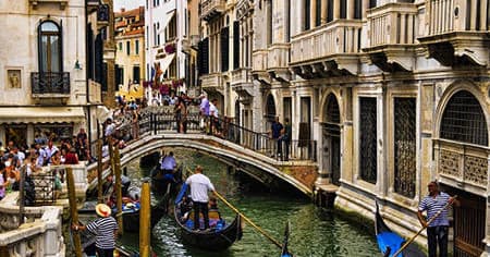 Land And Water – Walking & Boat Tour