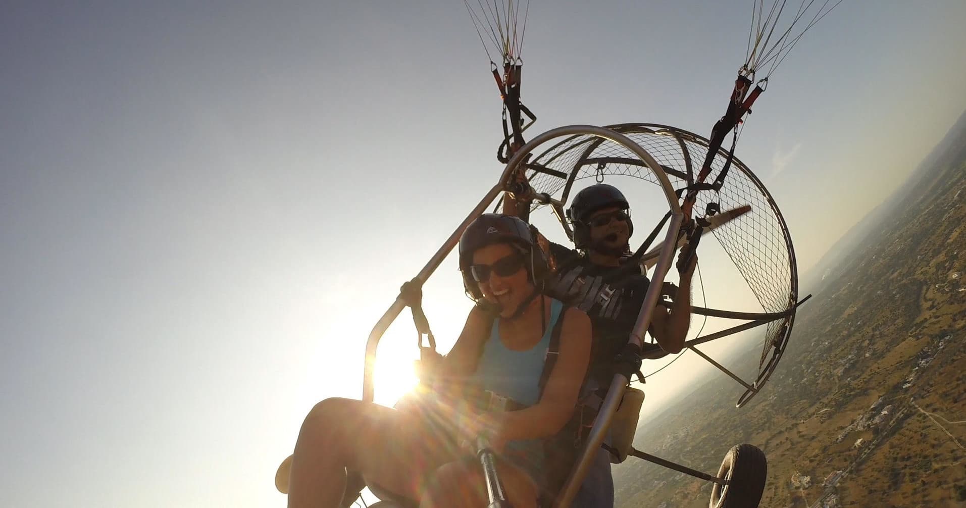 Voar parapente/paratrike com motor em Albufeira, Algarve.