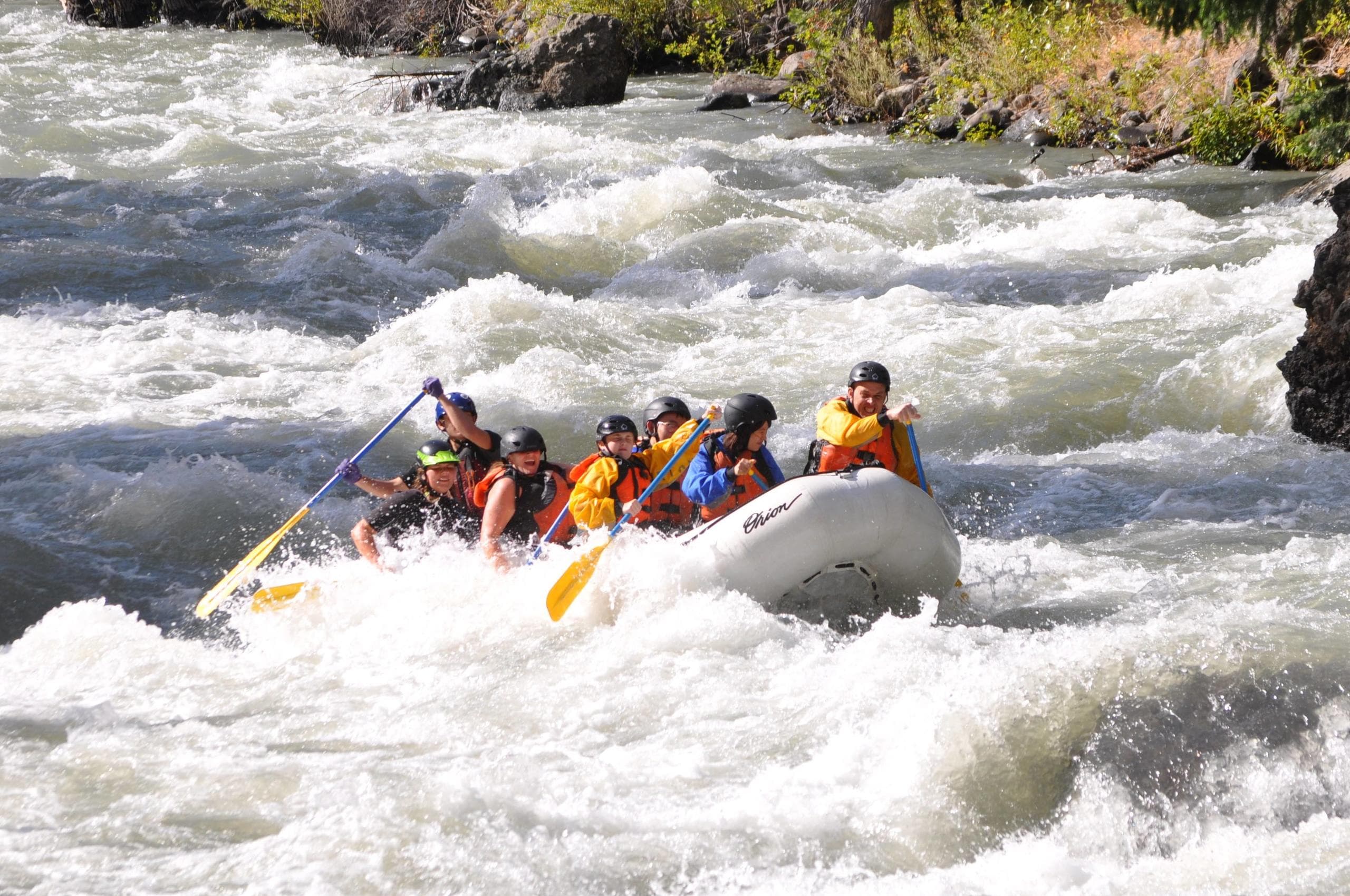Mid Day Rafting - Wenatchee River in Leavenworth