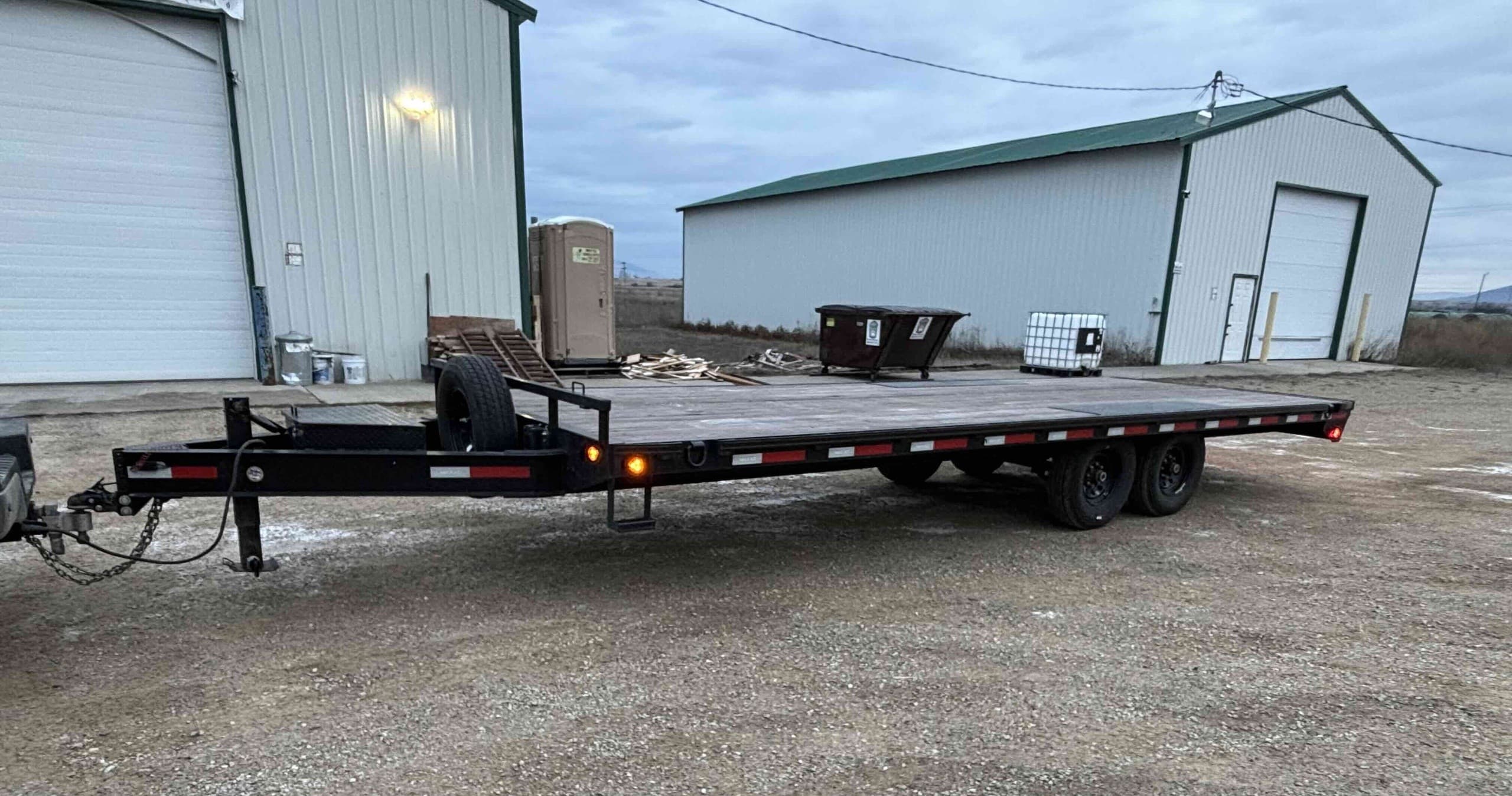 8.5'x24' Deckover Equipment Trailer