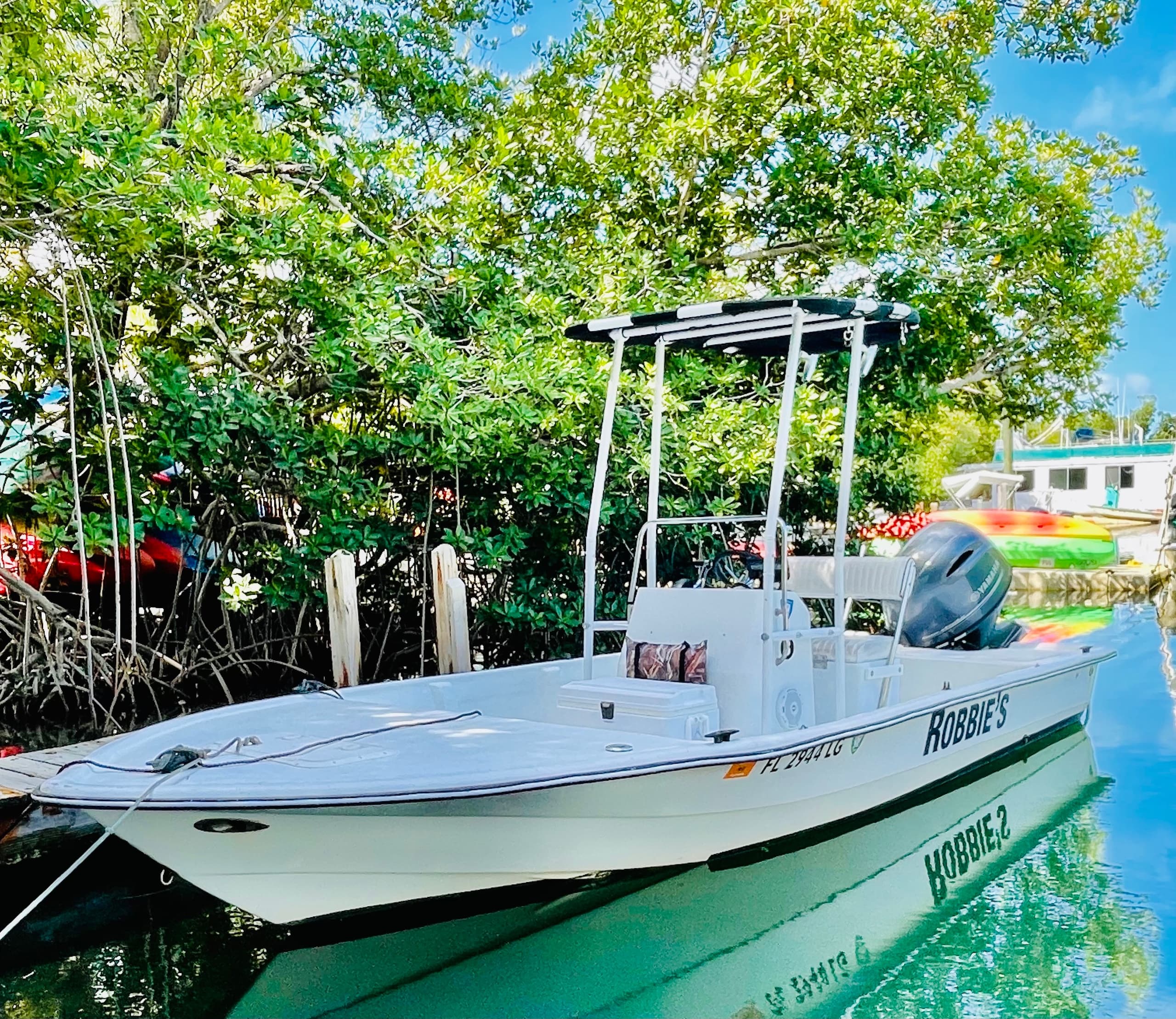 18' Center Console Boat Rental