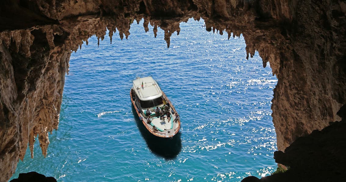 Il meglio di Capri in 2 ore – Giro in barca intorno all’isola