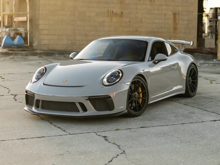 Porsche 911 GT3 Rental