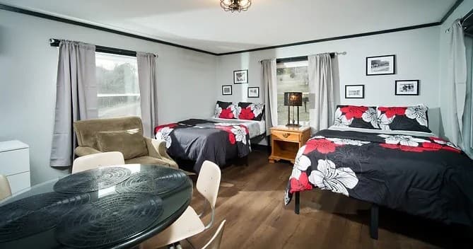 The Hummingbird (Cabin 3)