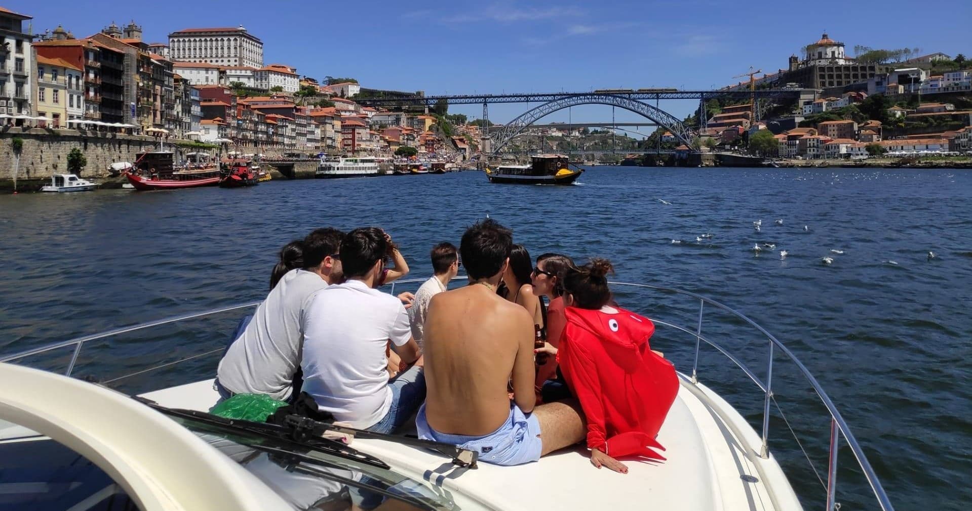 Passeio Privado em Iate - Porto e Douro - 4 Horas PRESTIGE 42S