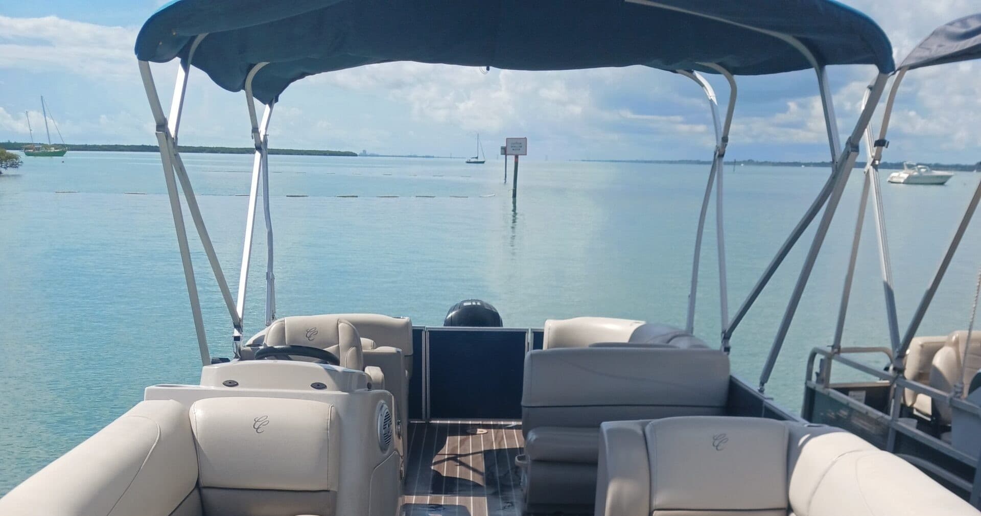 23' Cypress Cay Pontoon Rental