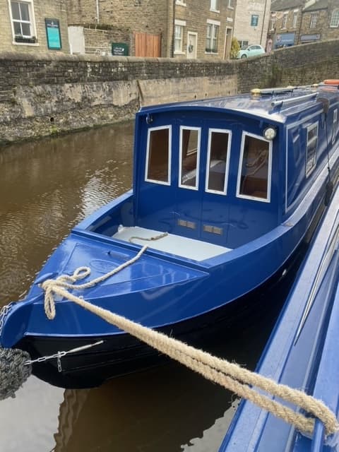 Eshton - Cruiser Stern Style - 57 FT Holiday Hire