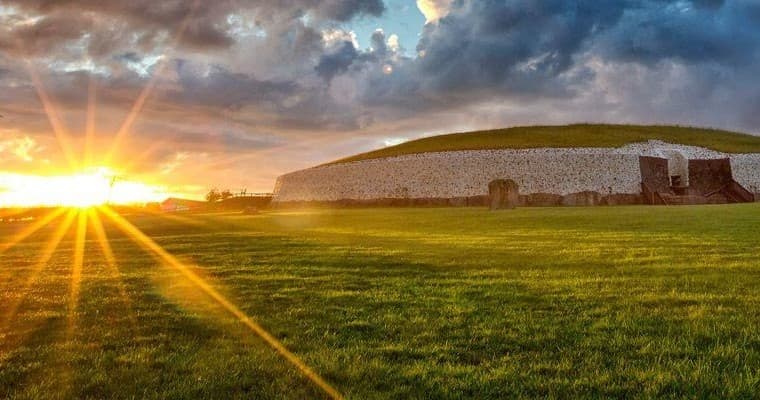 Day Tour of the Boyne Valley • Newgrange