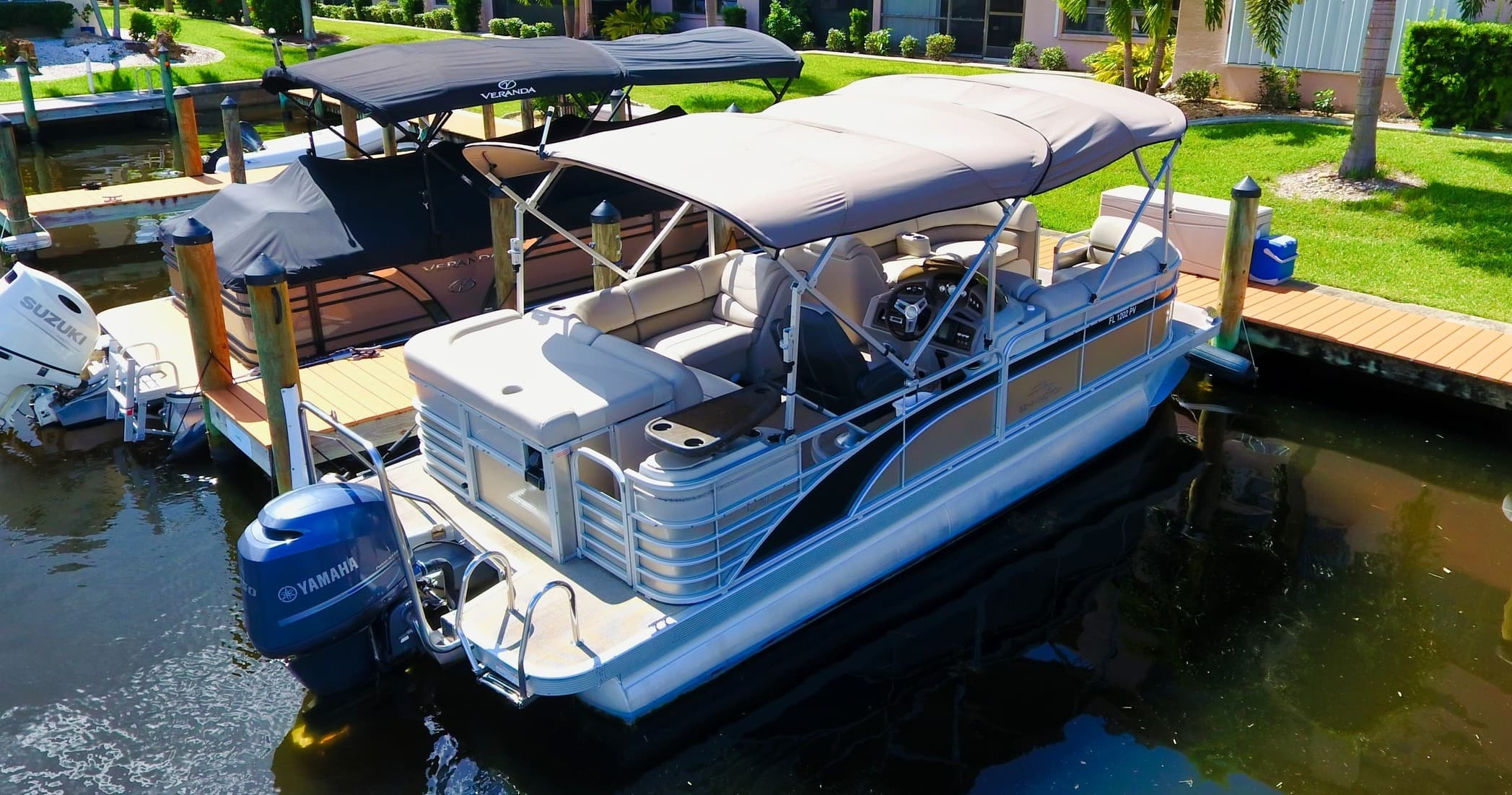 Bennington G20 Tri-Toon Pontoon