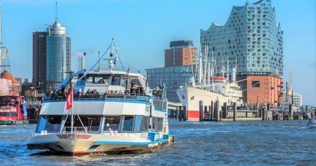 Elphi Plaza Führung und Hafenrundfahrt