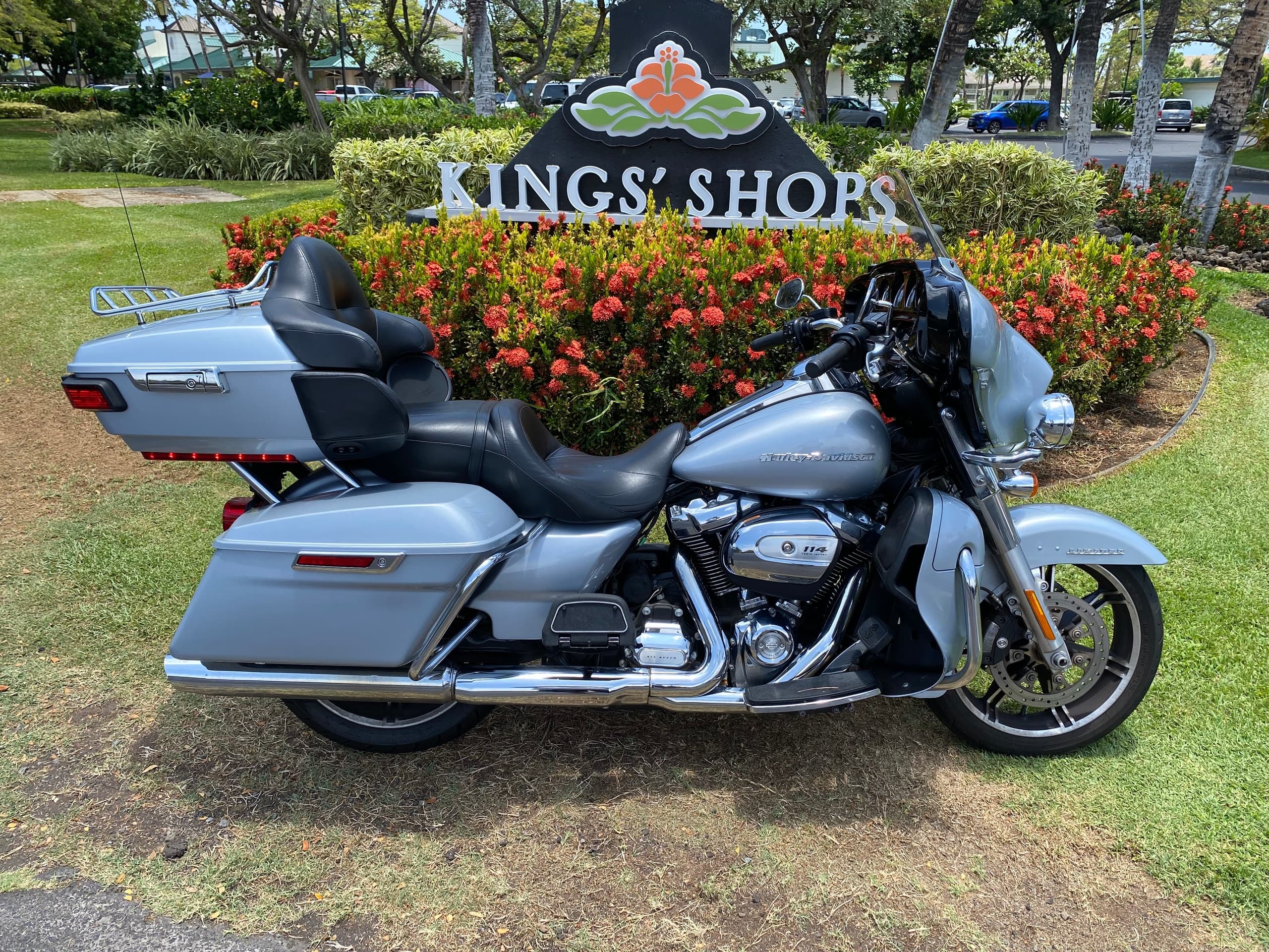 2020 Ultra Limited w/114cu, Nav, Bluetooth