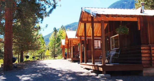 Six Night: Cabin Rental