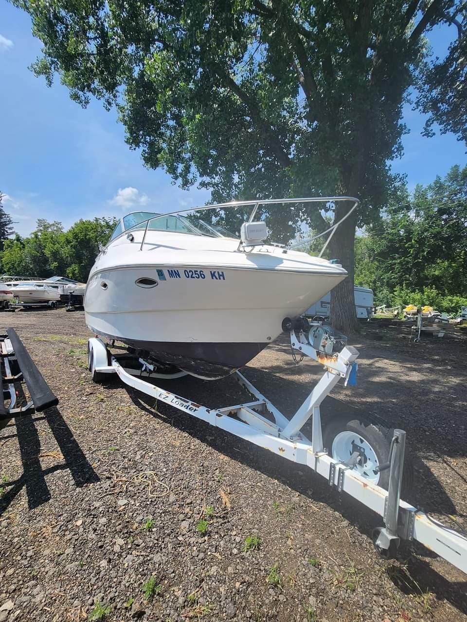 Larson 230 Cuddy Cabin Boat 24 Ft