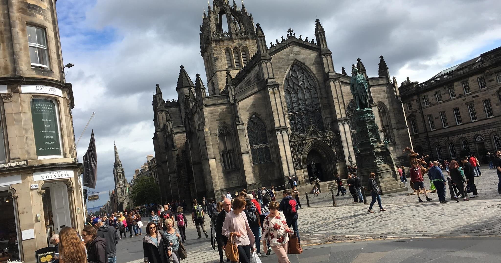 EDINBURGH HALF DAY WALKING TOUR (Private)