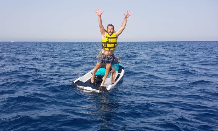 EXCURSIÓN CALA BLANCA + MOTO DE AGUA + BAÑO + COMIDA (DENIA)