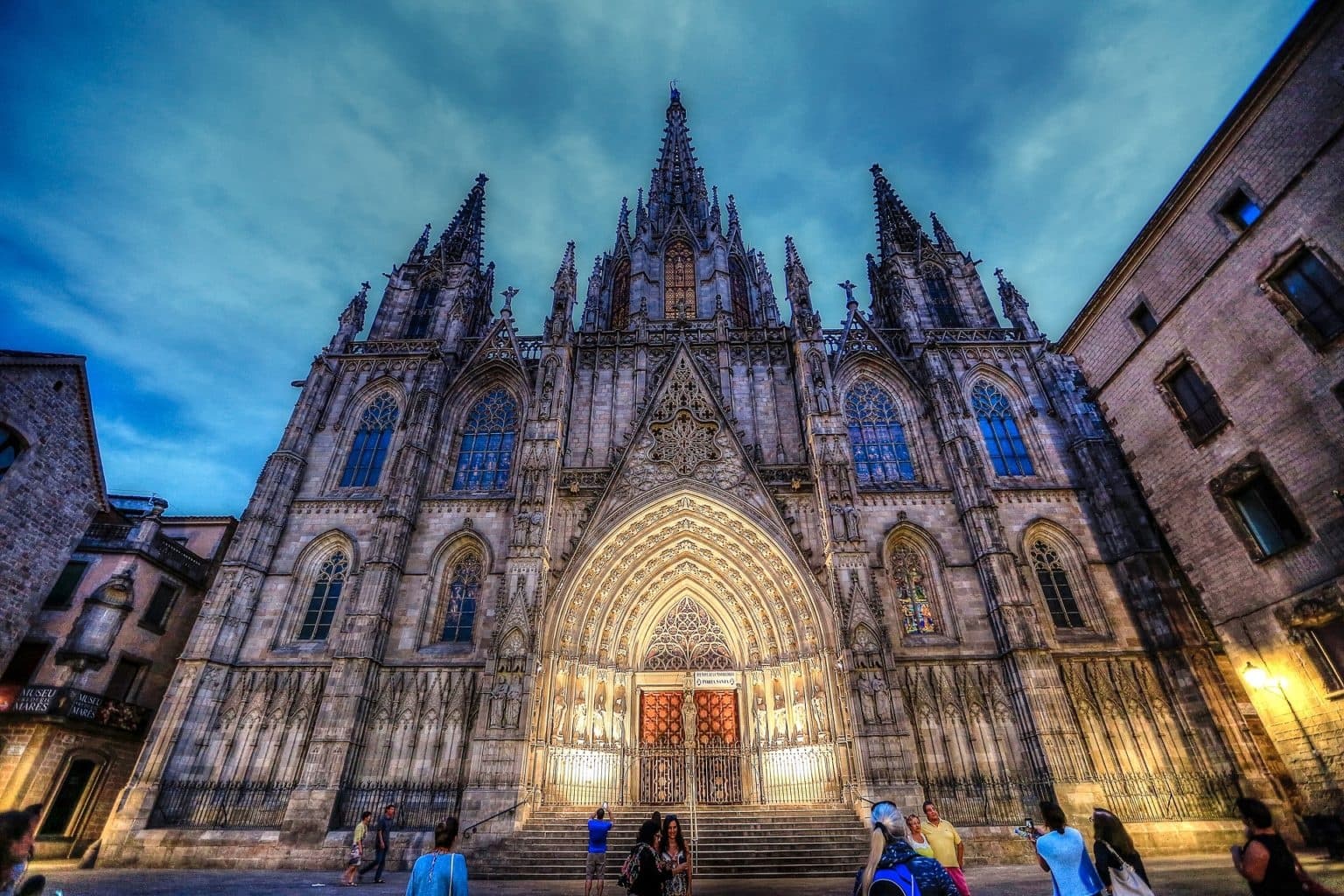 Private Walking Tour through the Gothic Quarter of Barcelona