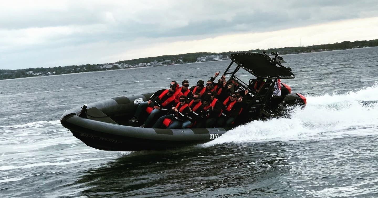 Kleine 800 PS Action-Tour