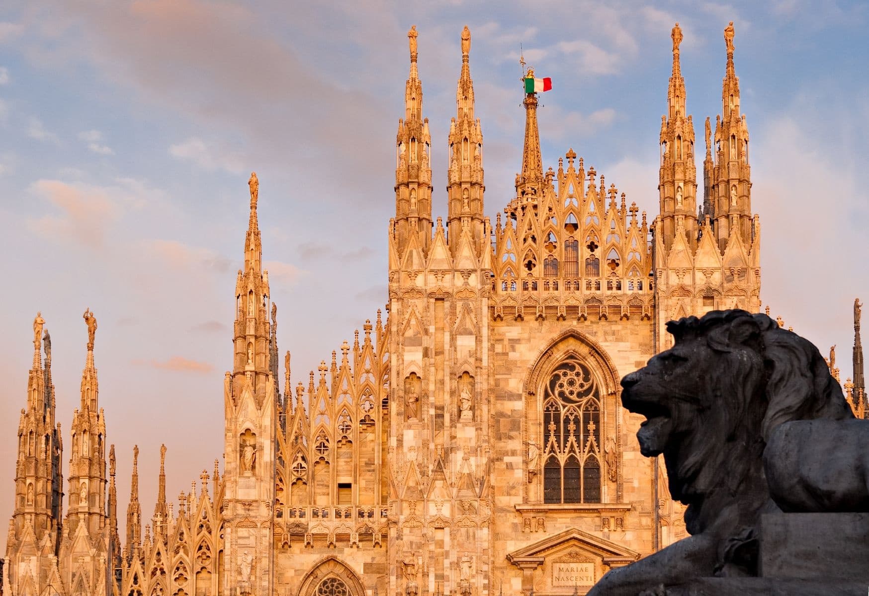 DUOMO SKY WALK - Milan Heaven