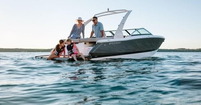 CLASS G – FOUR WINNS 230