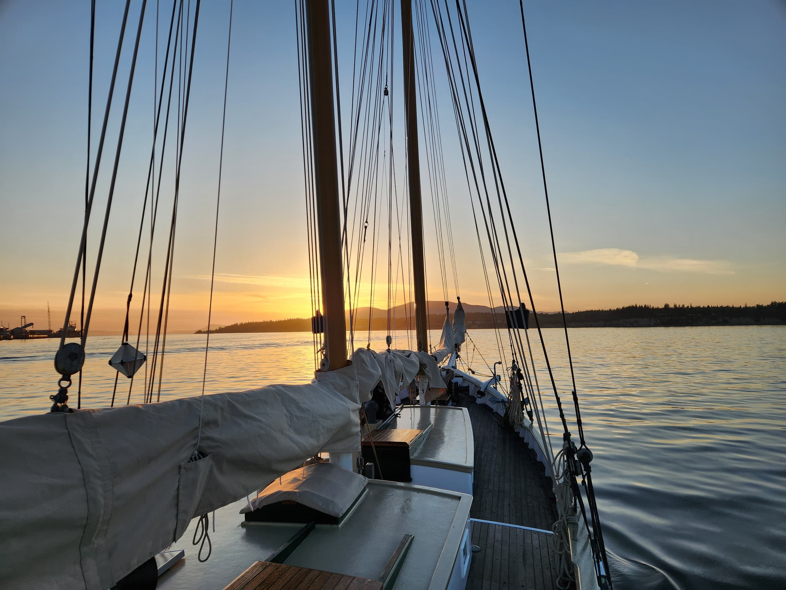 Private Two and a Half Hour Sunset Sail (May 1- July 30)