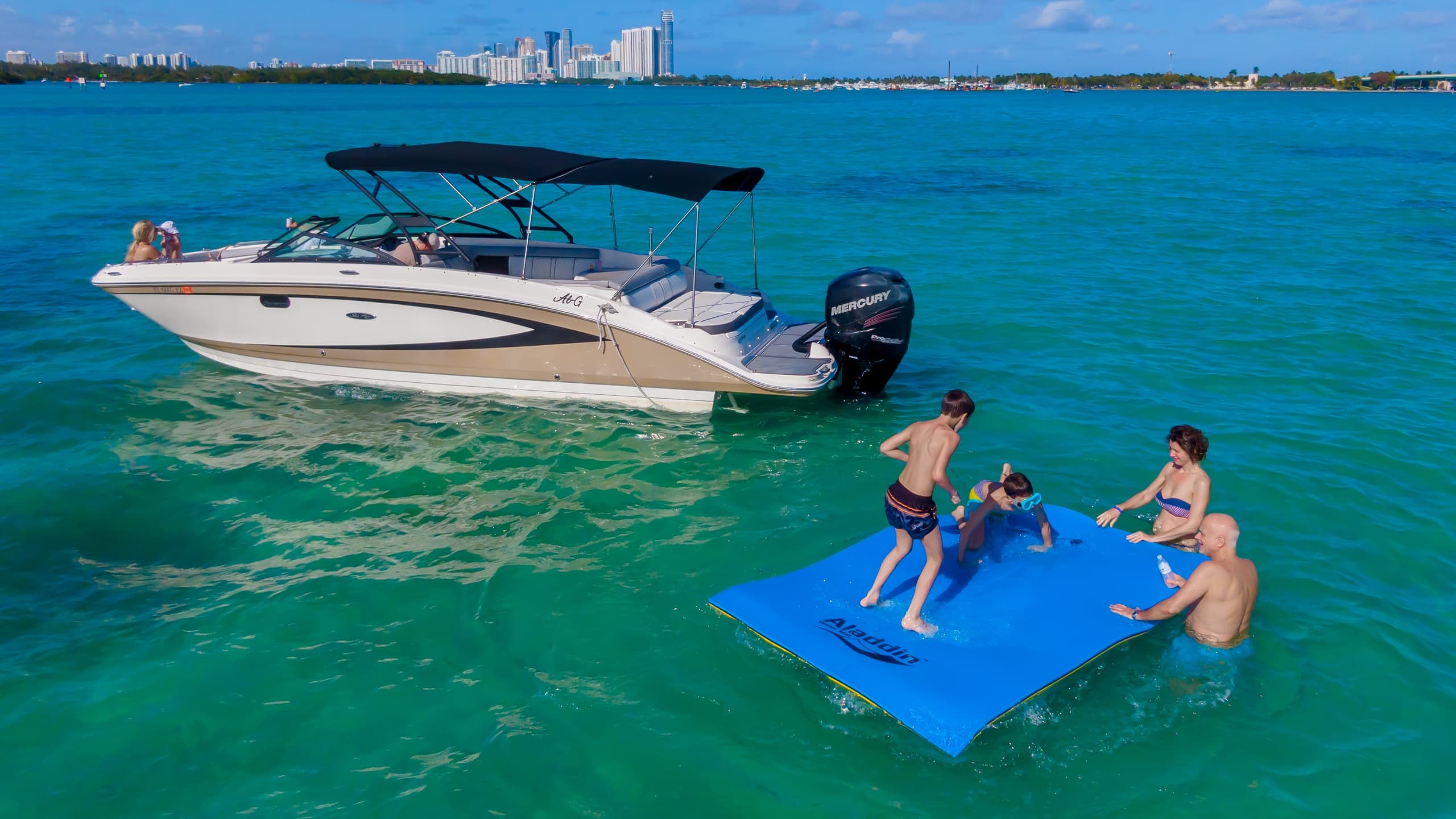 Giant Comfort Boat