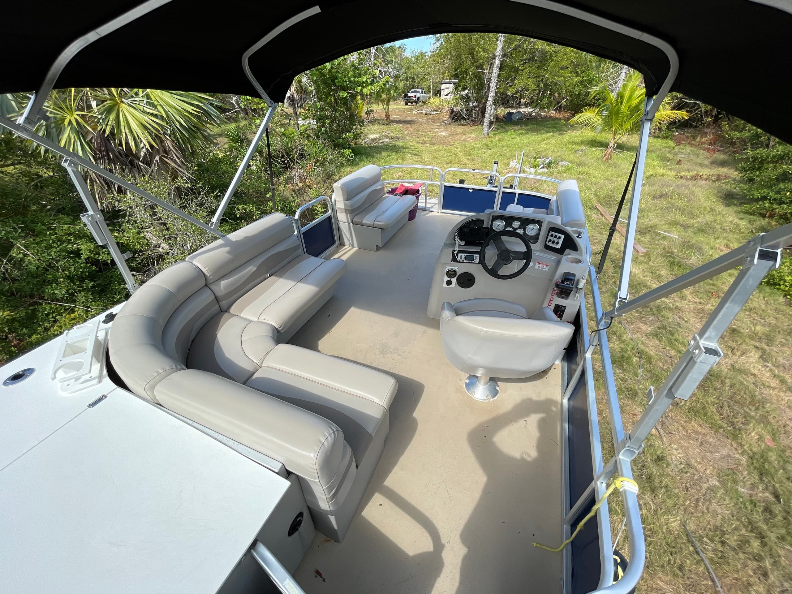 20' Sweet Water Pontoon