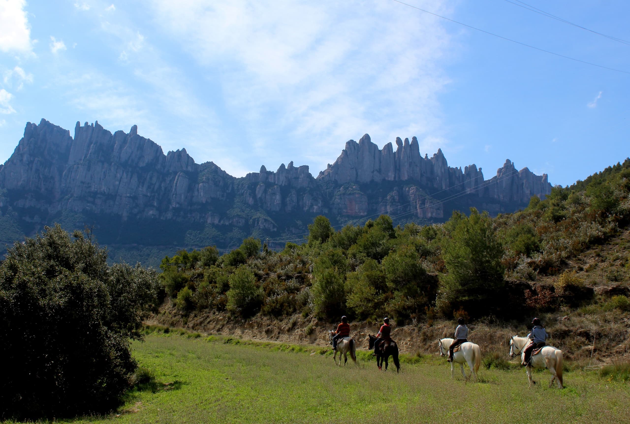 Barcelona: Hiking and Horse Riding Trip in Montserrat