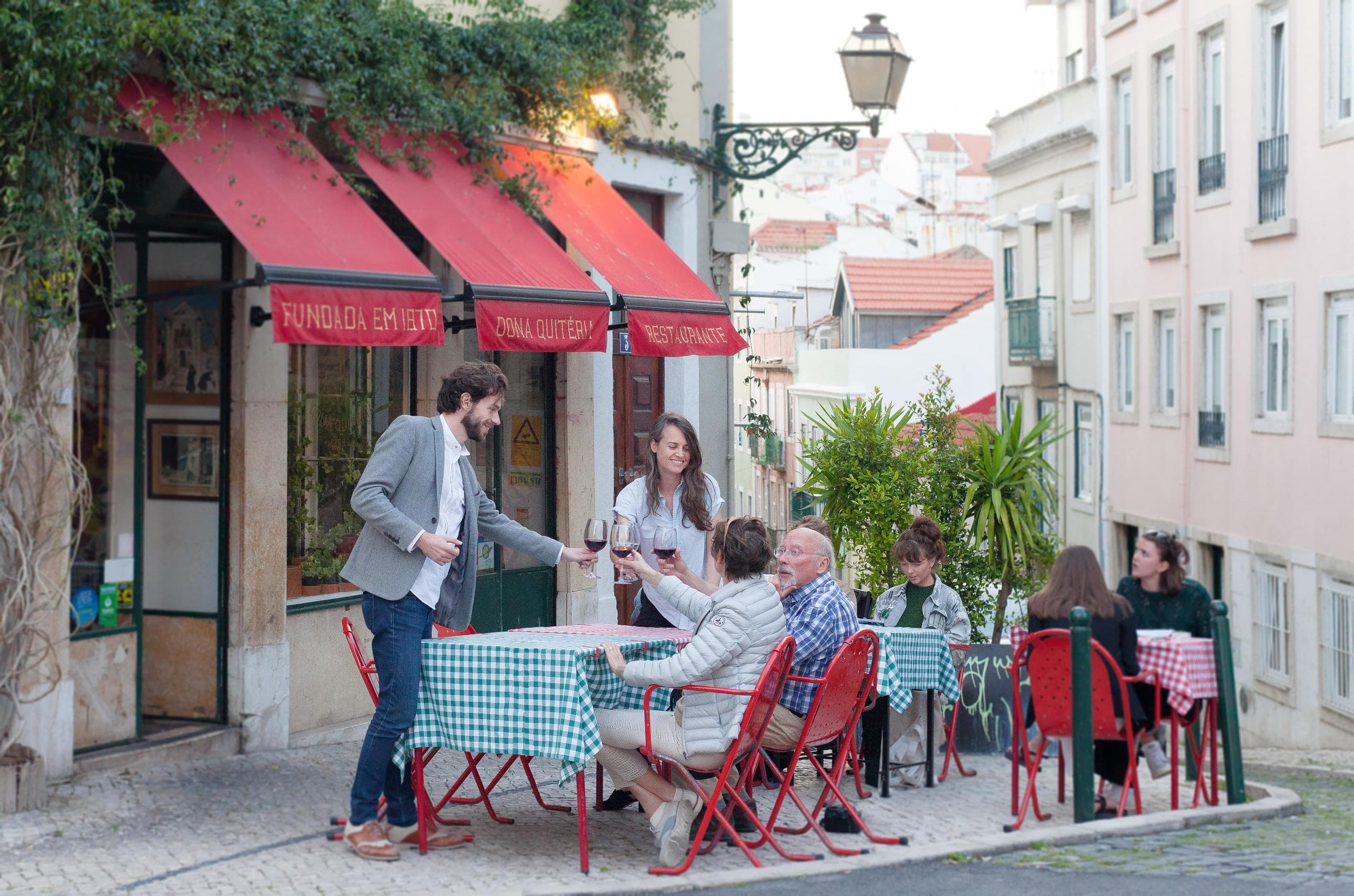 Lisbon Petiscos & Wine Crawl Tour