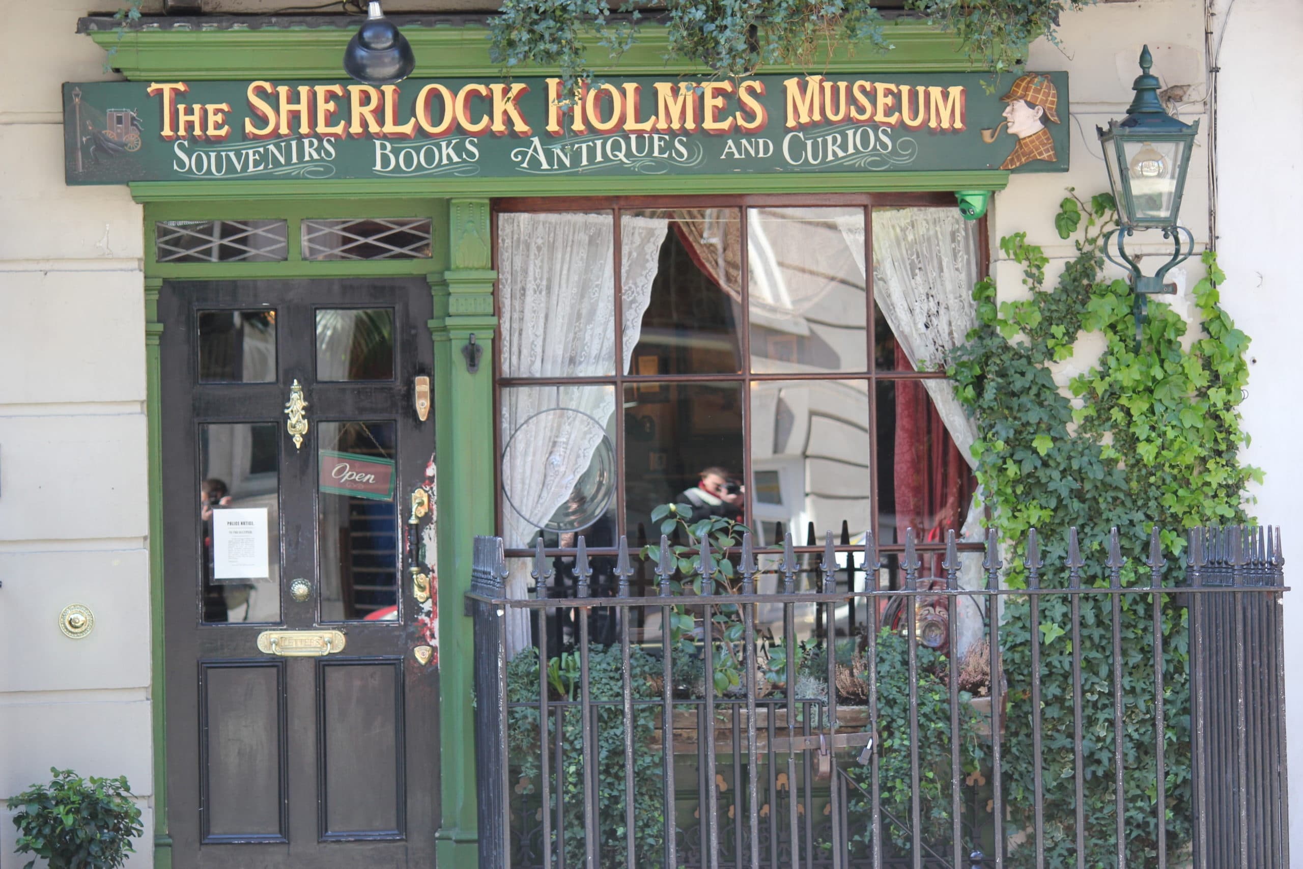 Private Sherlock Holmes Walking Tour of London