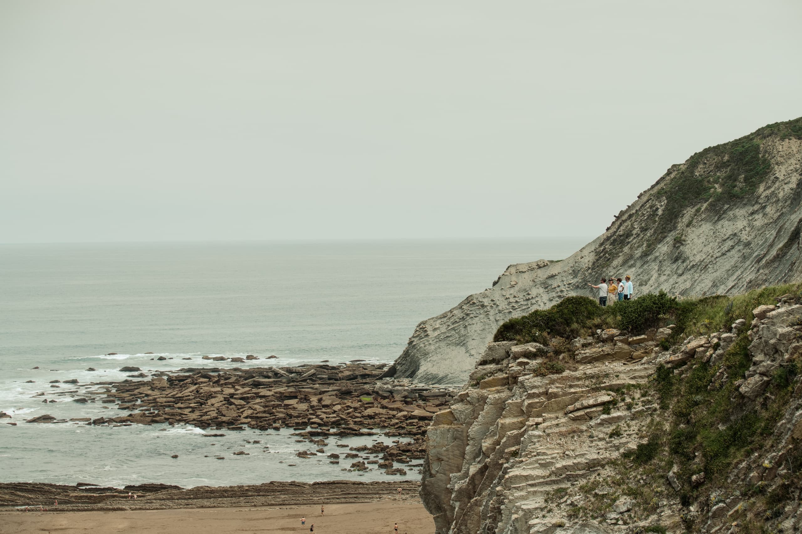 Cliffs, Grilled Fish and Txakoli Wine