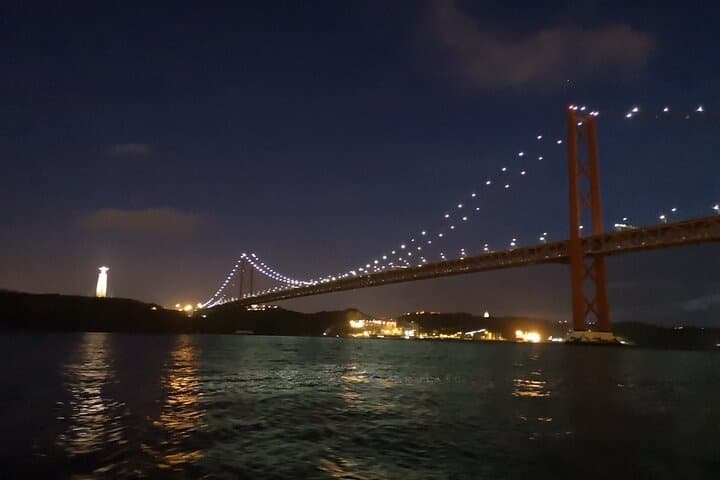 Night Sailing - MOONLIGHT Boat Tour - Exclusive Lisbon City Lights!
