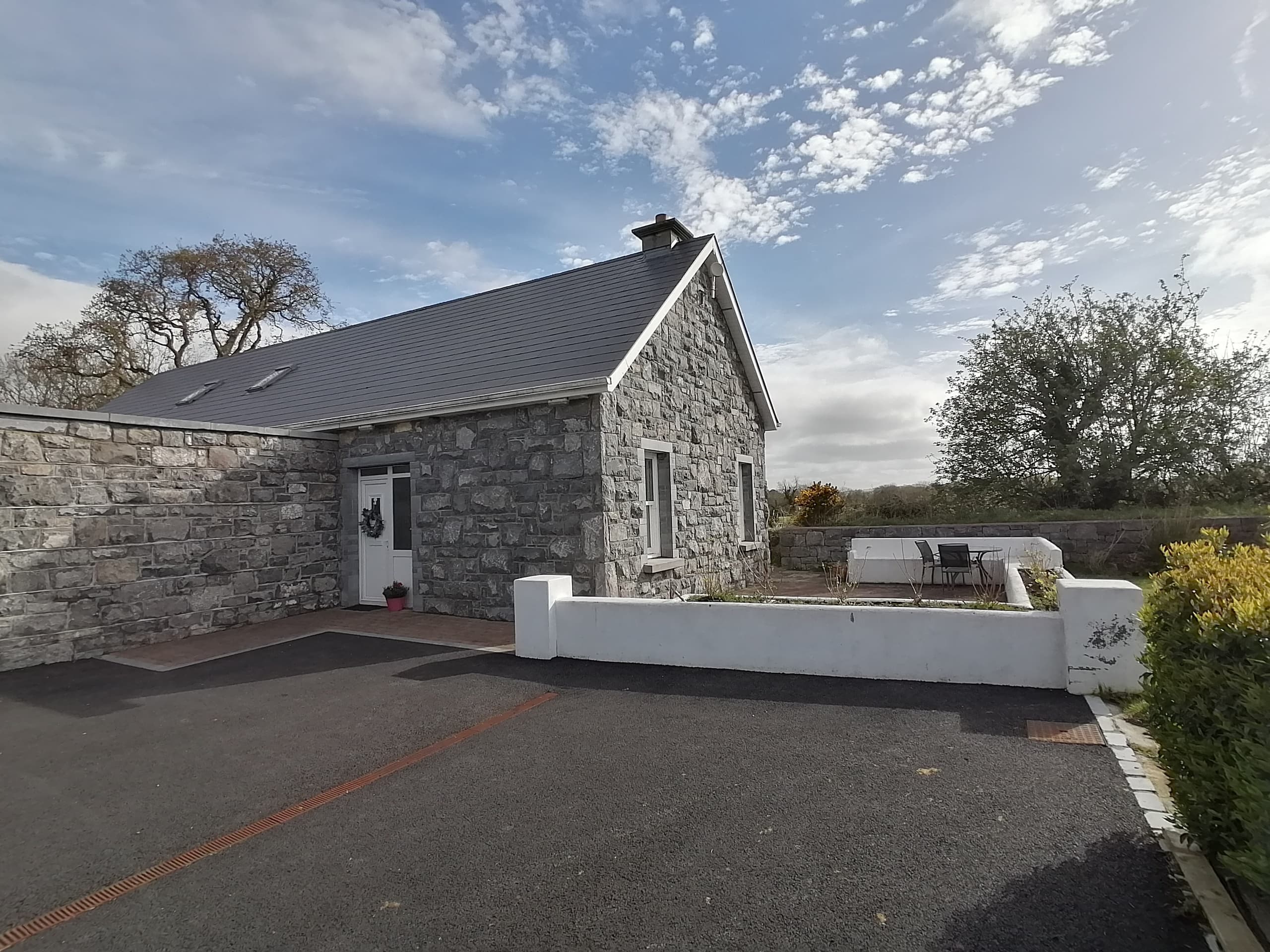 Shannonvale Cottage Guided Tours (only available for guests)