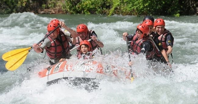 Rafting en familia Llavorsí – Rialp (14km)