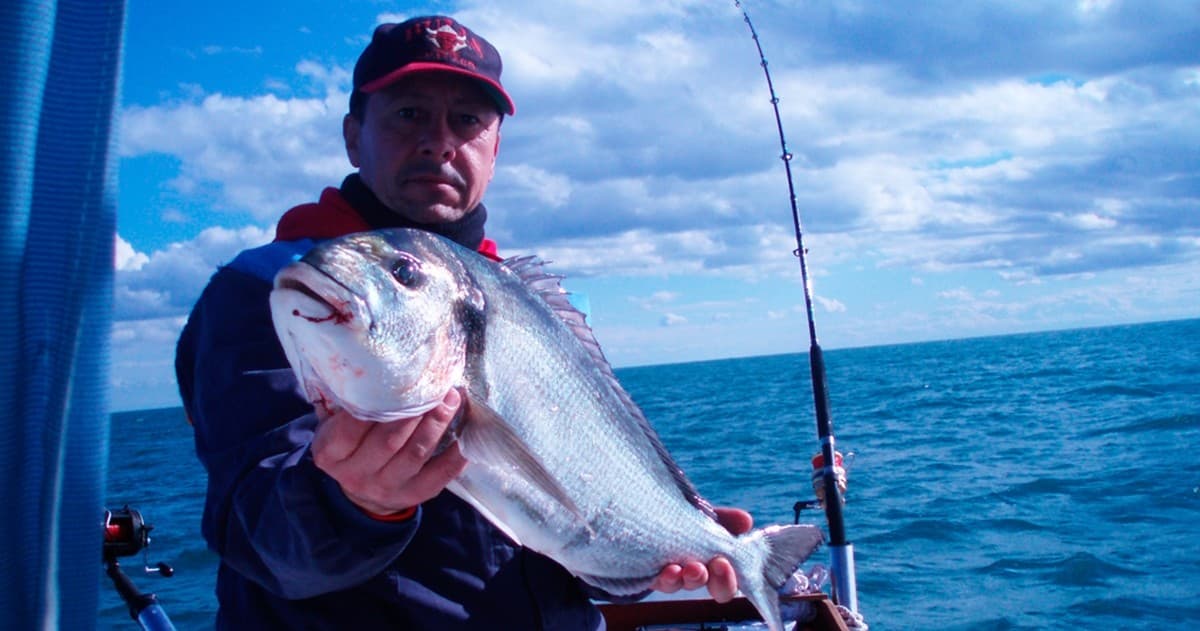 Pesca Fondeada