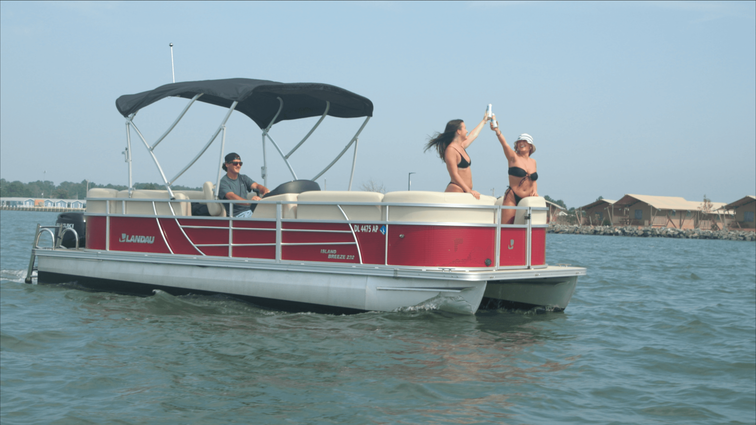 Luxury Landau Pontoon Boat Rentals
