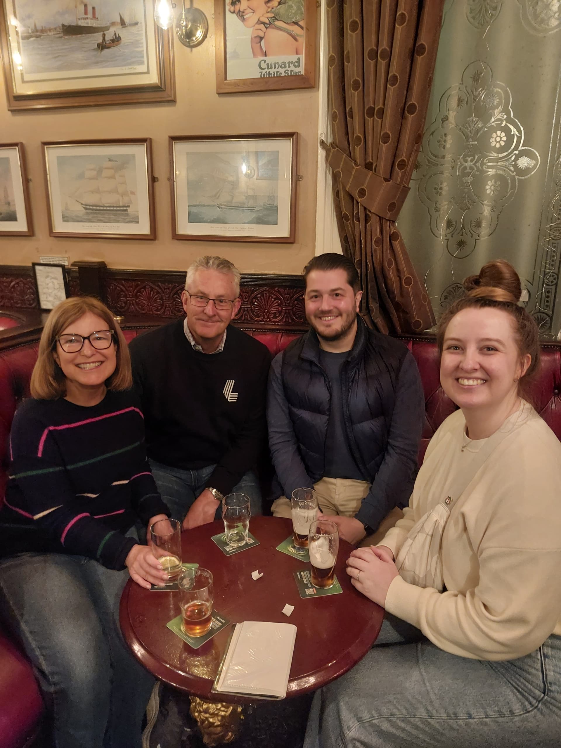 WALKING City Centre Pub Crawl