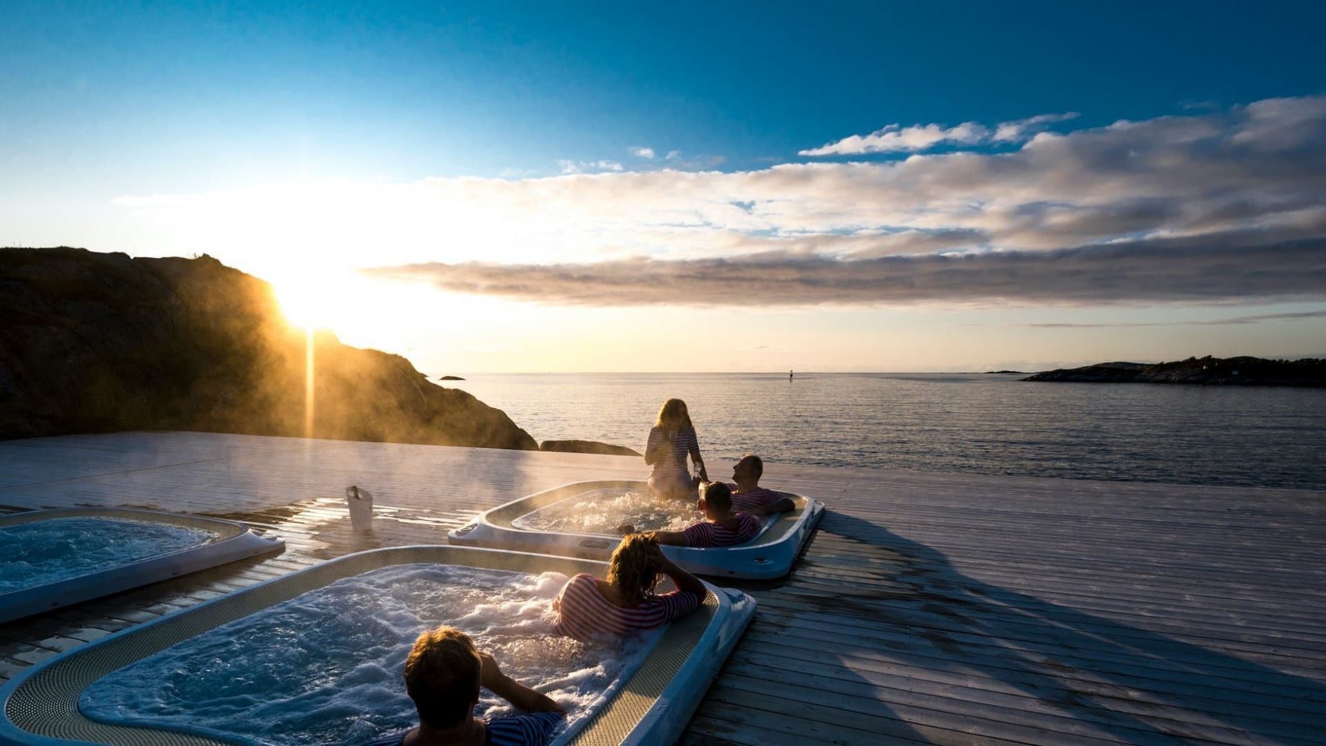 Outdoor hot tub (incl. sauna)
