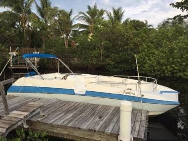 BAYLINER RENDEZVOUS 26FT
