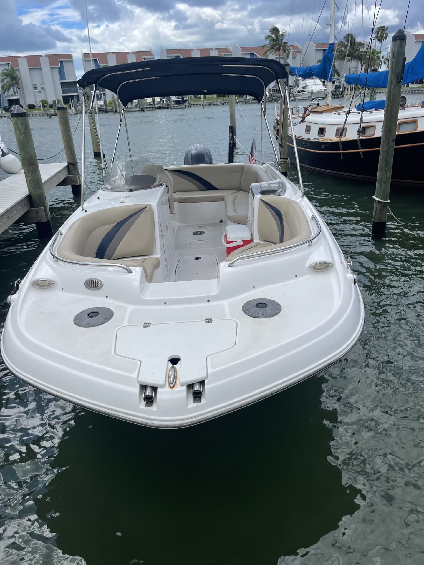 Deck Boat Rental without captain