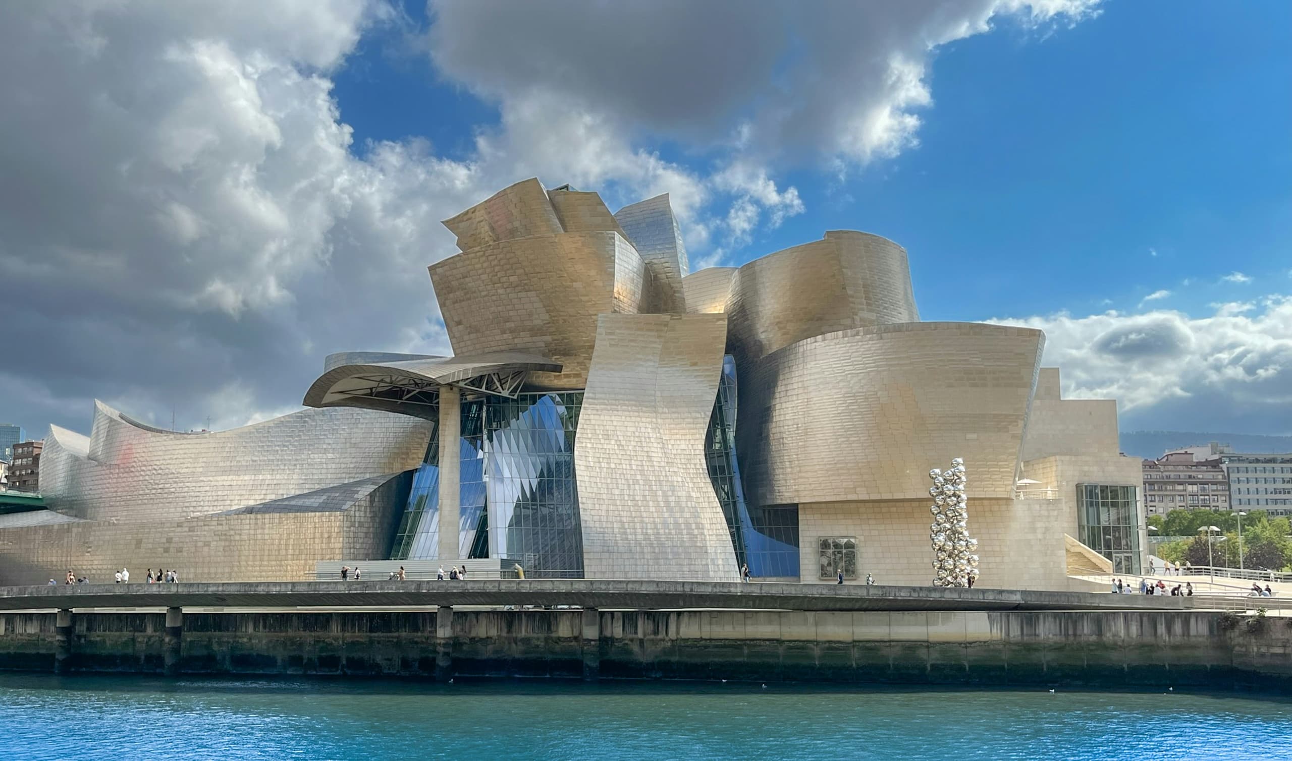 Bilbao Essentials: Guggenheim, Old Town & Panoramic Views