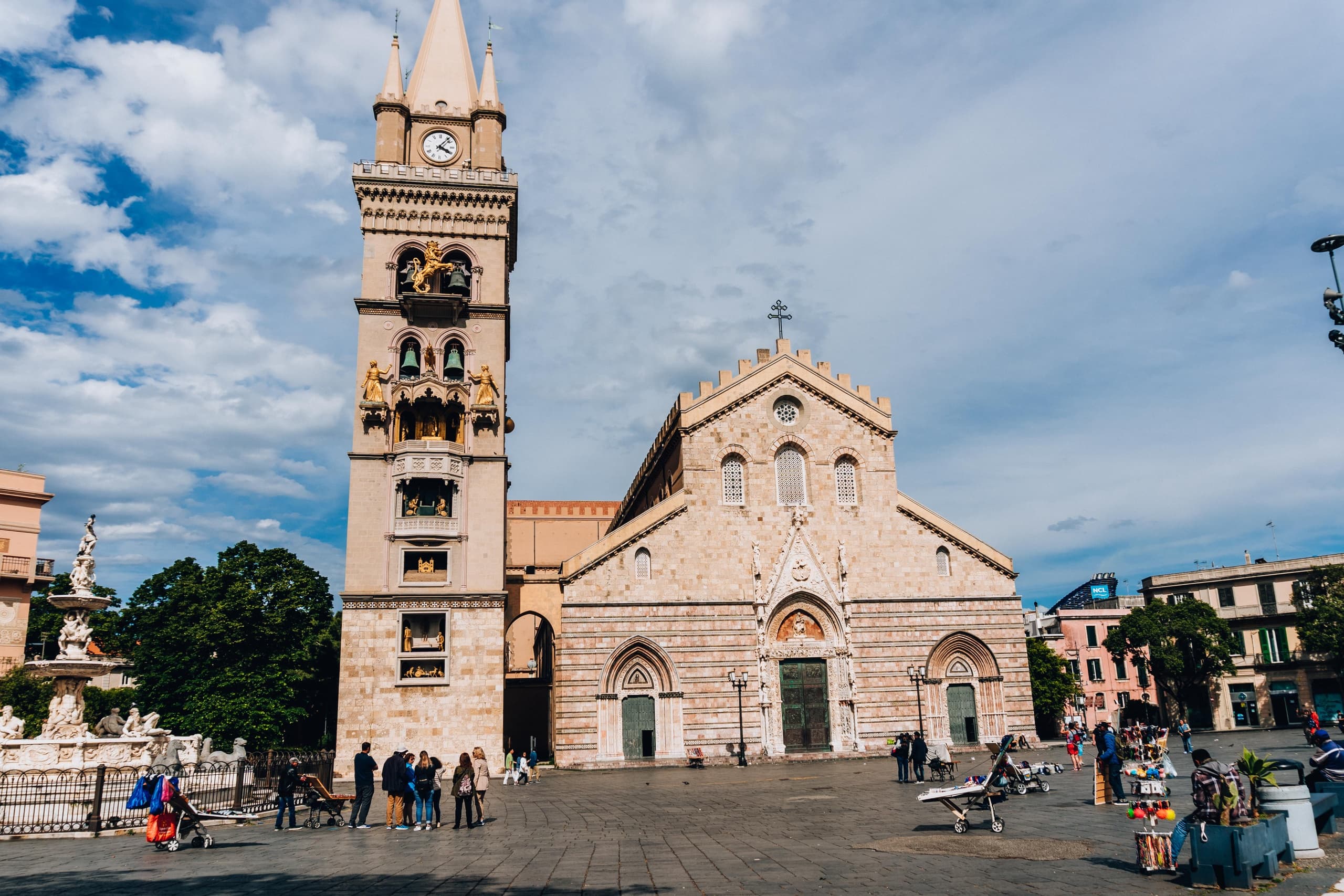 Day tours from Taormina to Messina