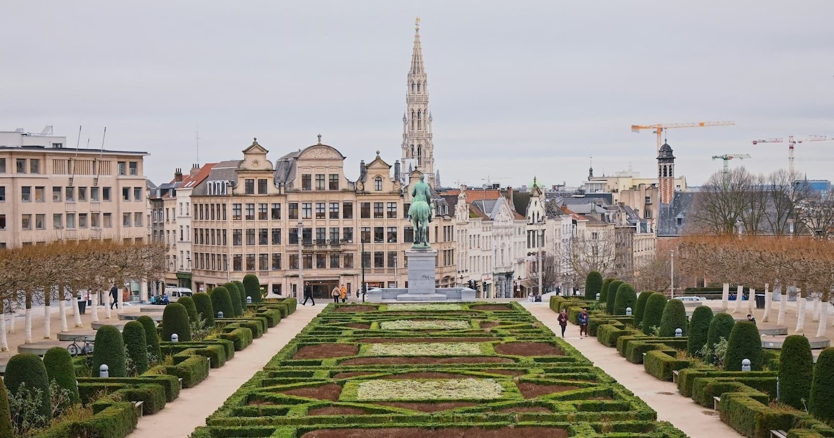 Private Roundtrip Amsterdam to Brussels