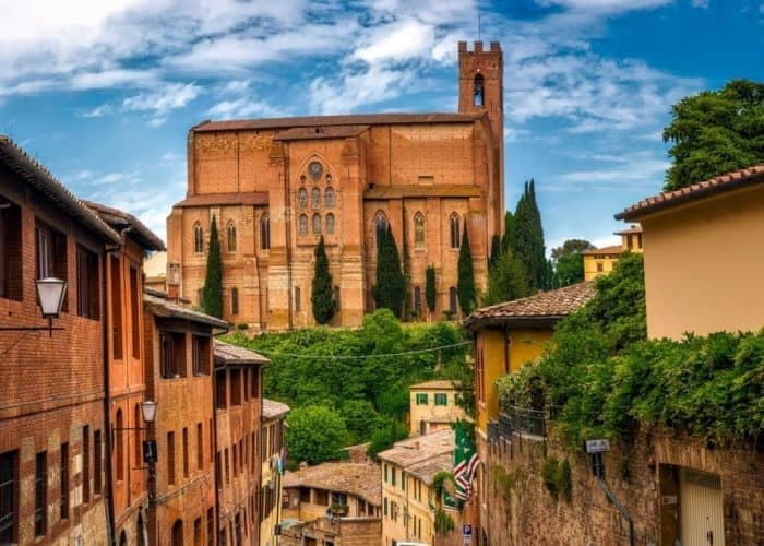 Pisa, Lucca and wine