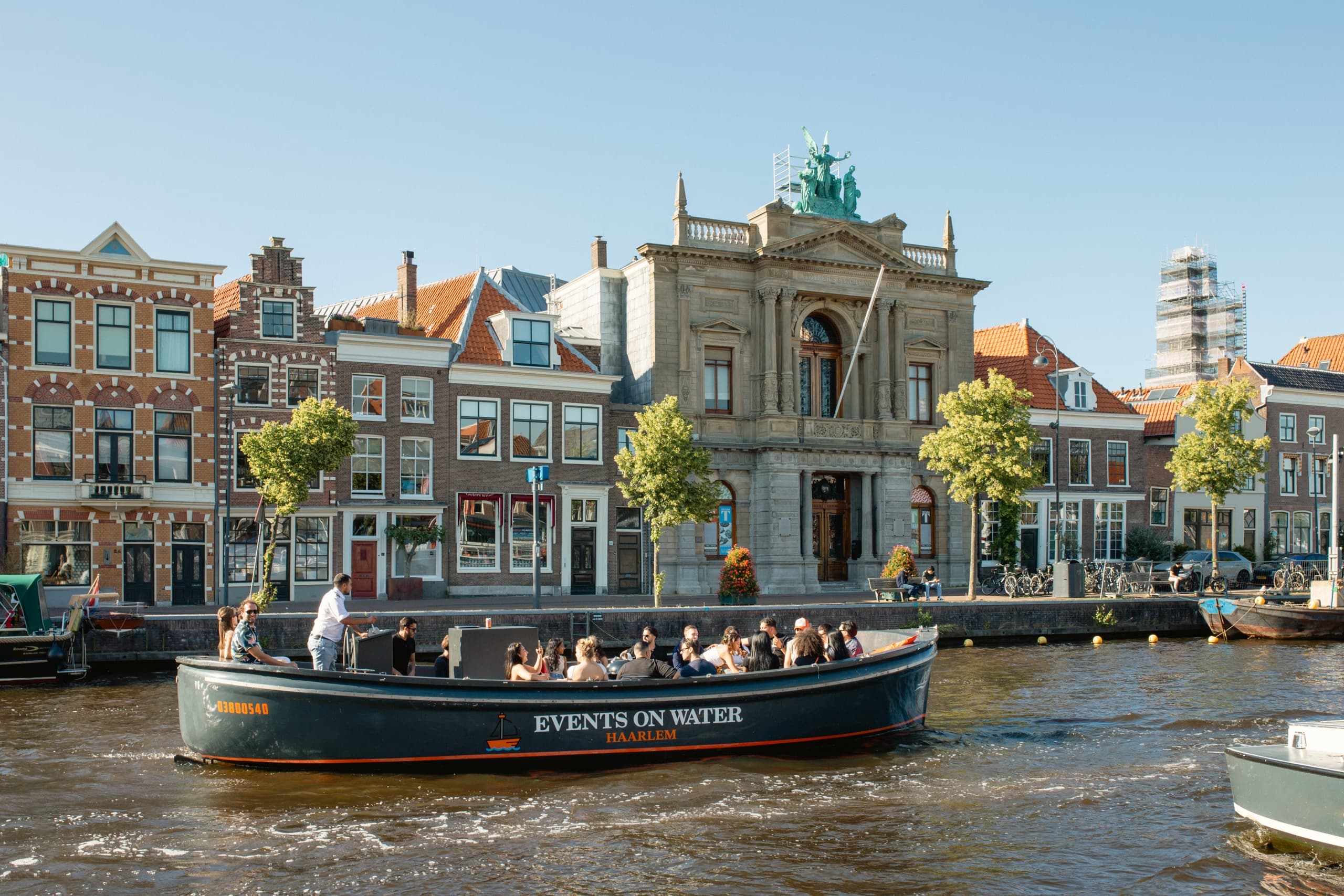Luxe Cruise