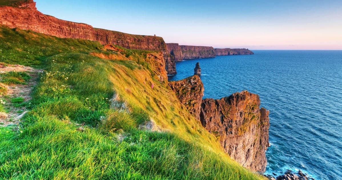 Private Day Tour of Cliffs of Moher and Galway