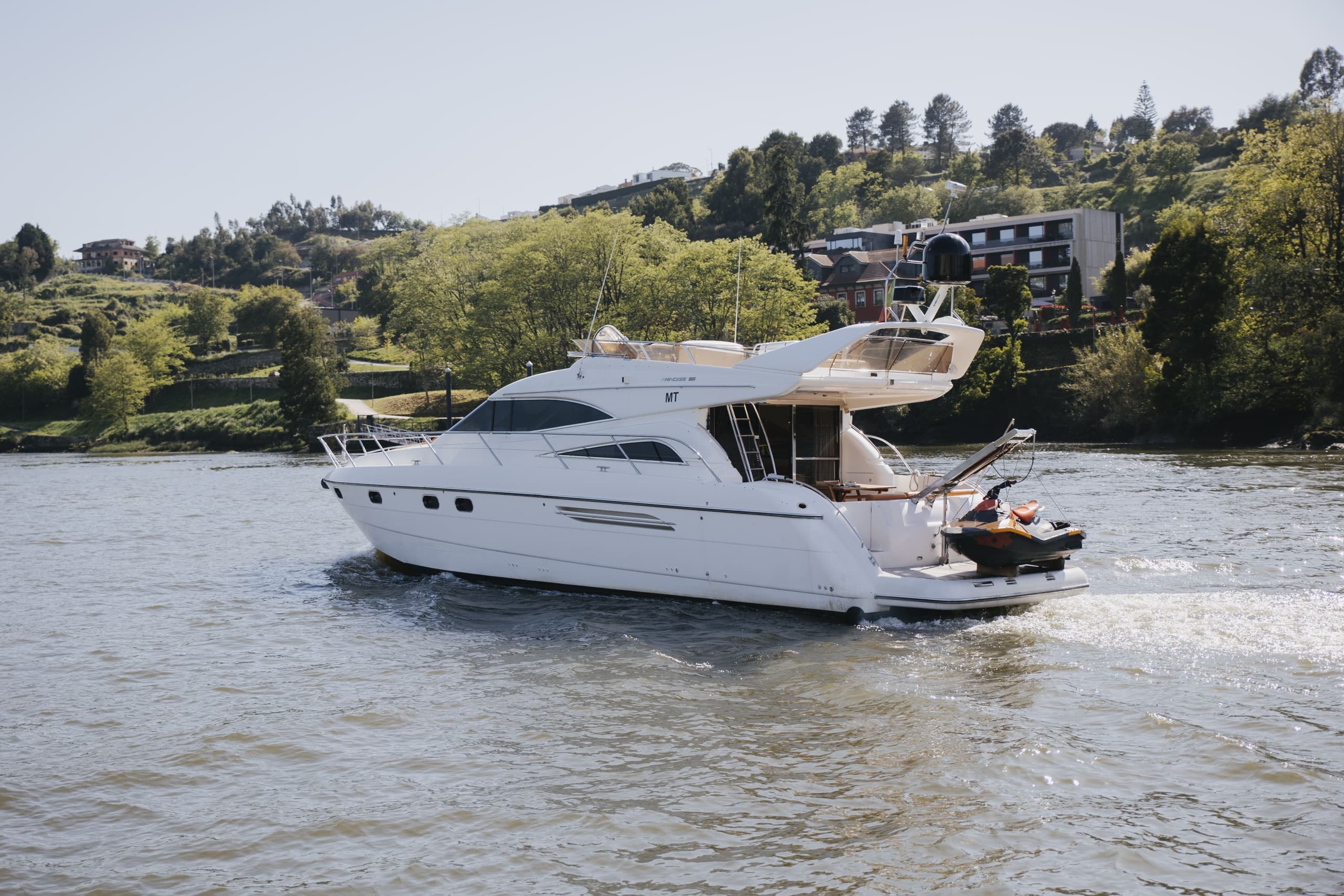 Orcinus - Exclusive Bachelor Party on the Douro River 2H