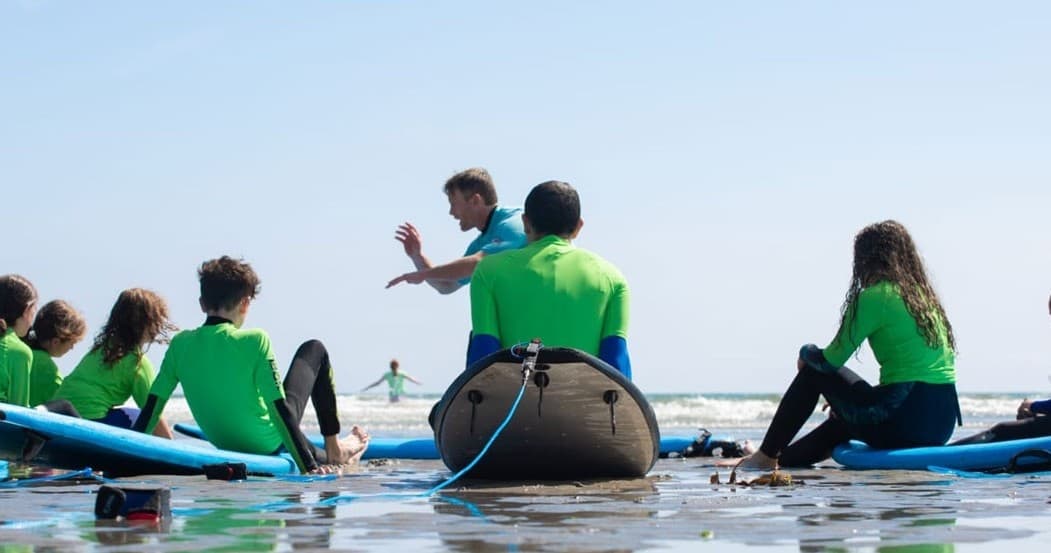Mixed Group Surf Lesson