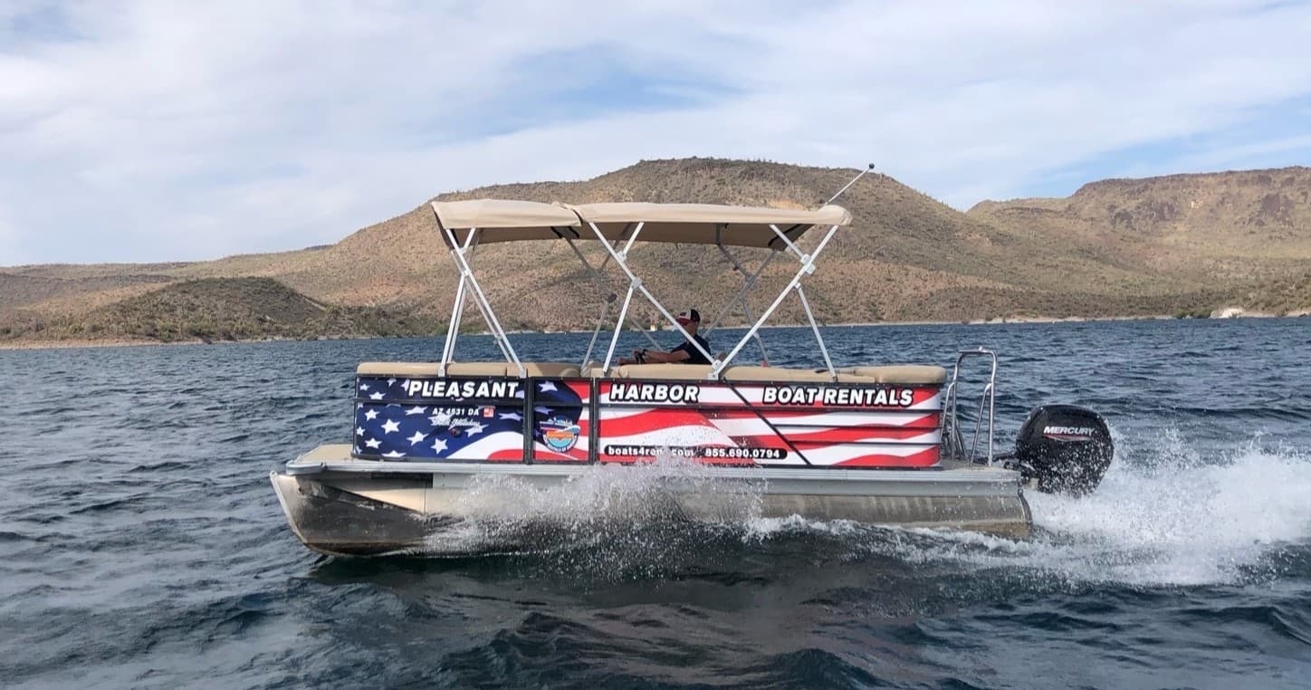 115 Hp Pontoon Boat - Dock Holiday