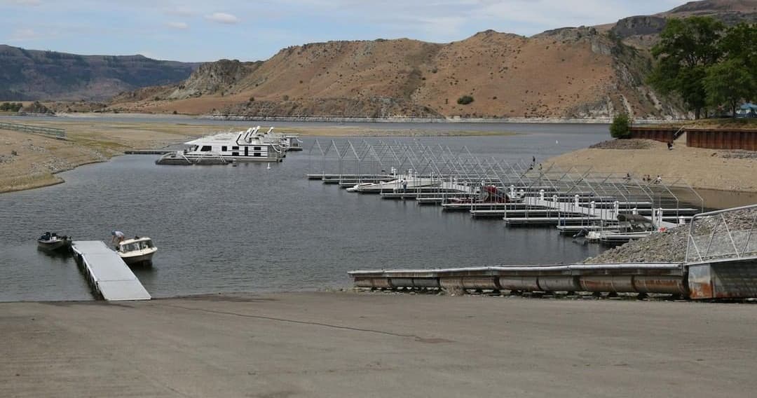 Fourteen Night Transient Moorage - Keller Ferry Marina